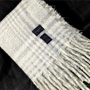 NWOT! MAGASCHONI HOME! ETHEREALLY FLUFFY WOOL BLEND CREAM, GRAY THROW BLANKET!